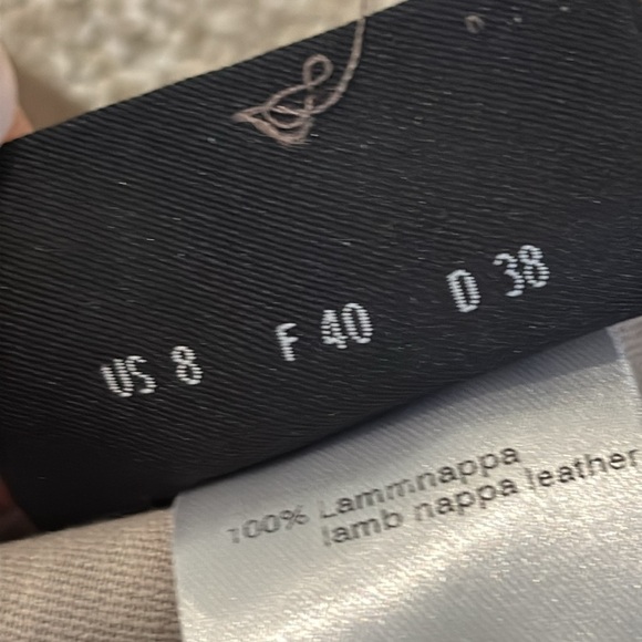 Gorgeous AKRIS leather pants/leggings size 8 - Picture 5 of 9